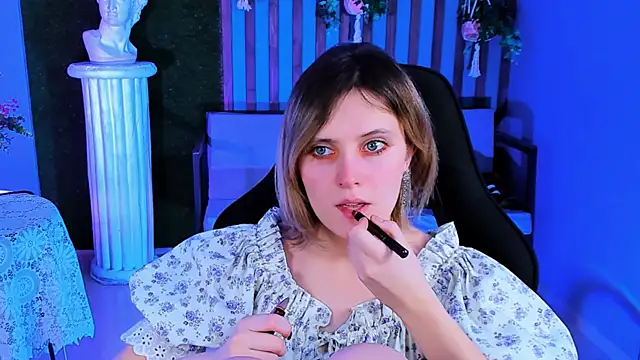 Snapshot of LolaAsmus chatting on 01-23-25, 11:15 LolaAsmus online show from 01-23-25, 11:15