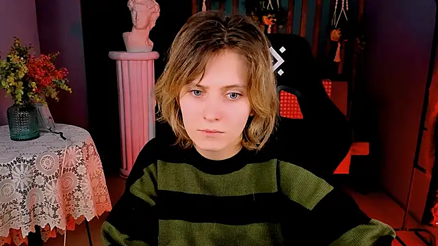 Snapshot of LolaAsmus chatting on 01-30-25, 09:25 LolaAsmus online show from 01-30-25, 09:25