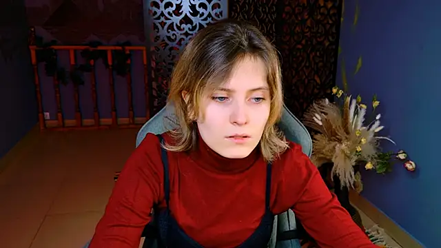 Snapshot of LolaAsmus chatting on 02-06-25, 01:10 LolaAsmus online show from 02-06-25, 01:10