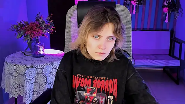 Snapshot of LolaAsmus chatting on 02-12-25, 07:44 LolaAsmus online show from 02-12-25, 07:44