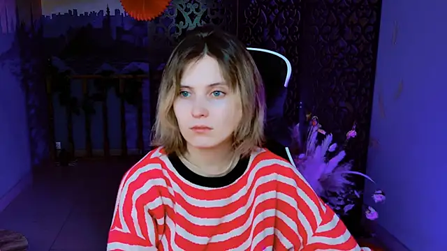 Snapshot of LolaAsmus chatting on 02-15-25, 05:09 LolaAsmus online show from 02-15-25, 05:09