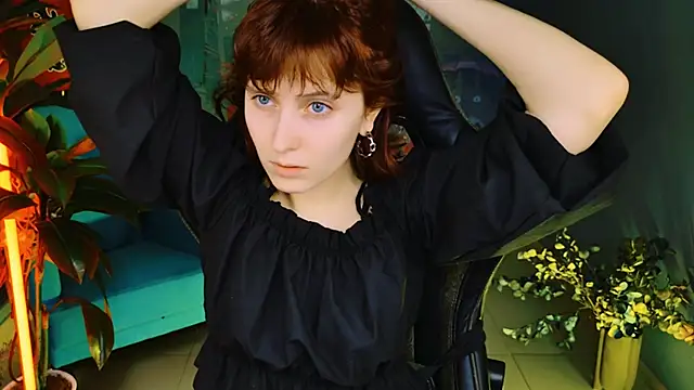 Snapshot of LolaAsmus chatting on 03-10-25, 12:15 LolaAsmus online show from 03-10-25, 12:15