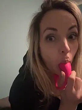 Annelibre online show from 01-28-25, 09:29