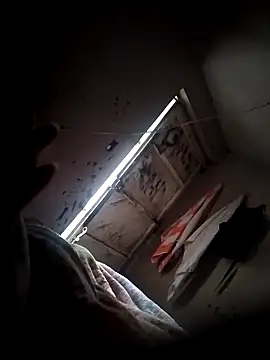 Snapshot of m4ti-hot chatting on 09-09-25, 12:59 m4ti-hot online show from 09-09-25, 12:59