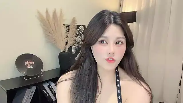 Strawberrybabyy1 online show from 03-22-25, 02:47