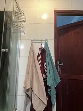 Yanacool007 online show from 04-24-26, 06:27