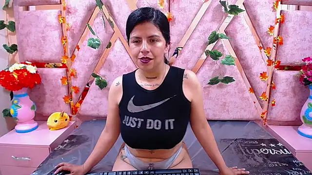 CataleyaLars20 online show from 02-06-25, 12:59