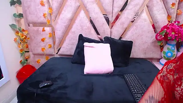 CataleyaLars20 online show from 11-21-25, 12:48