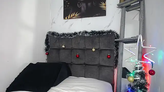 Snapshot of mikoto_urab chatting on 12-13-24, 12:28 mikoto urab online show from 12-13-24, 12:28