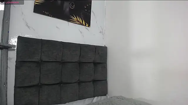 Snapshot of mikoto_urab chatting on 01-10-25, 10:36 mikoto urab online show from 01-10-25, 10:36