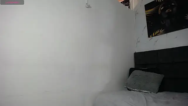 Snapshot of mikoto_urab chatting on 01-16-25, 10:23 mikoto urab online show from 01-16-25, 10:23