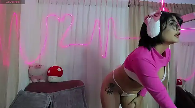 Snapshot of mikoto_urab chatting on 02-27-25, 08:42 mikoto urab online show from 02-27-25, 08:42