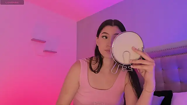 Snapshot of MilaHal_ chatting on 09-30-25, 02:44 MilaHal online show from 09-30-25, 02:44