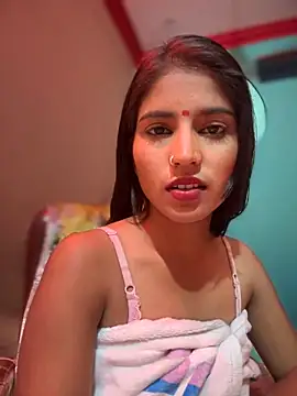 Snapshot of DiyAsingHh chatting on 02-14-25, 06:56 DiyAsingHh online show from 02-14-25, 06:56