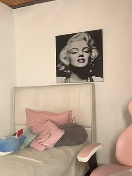 playsecrets online show from 01-11-25, 04:25