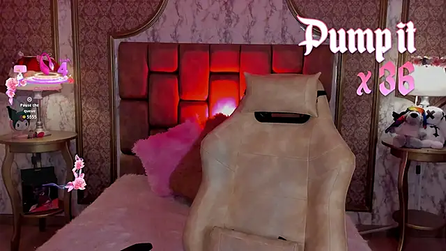 SoffiQueen online show from 11-13-25, 07:57