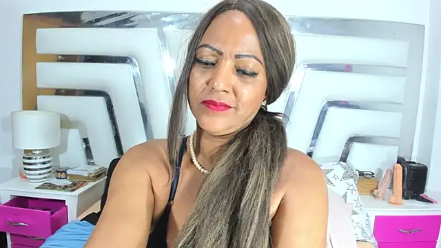 Snapshot of SaraaJhons chatting on 02-22-25, 02:50 SaraaJhons online show from 02-22-25, 02:50