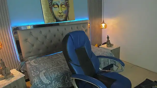 Snapshot of JackSwan18 chatting on 12-03-25, 09:13 JackSwan18 online show from 12-03-25, 09:13