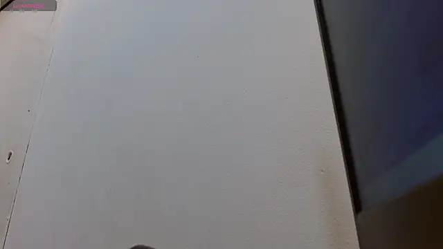 Snapshot of JackSwan18 chatting on 12-15-25, 08:13 JackSwan18 online show from 12-15-25, 08:13