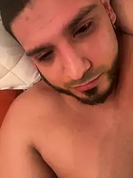 Snapshot of Insaneskillzz69 chatting on 12-22-24, 10:04 Insaneskillzz69 online show from 12-22-24, 10:04