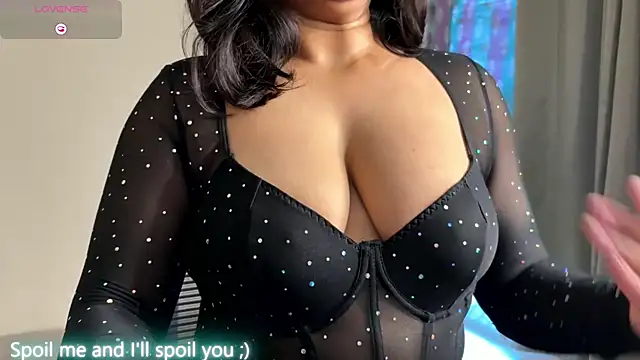 Snapshot of ohh_mona chatting on 08-04-26, 04:15 ohh mona online show from 08-04-26, 04:15