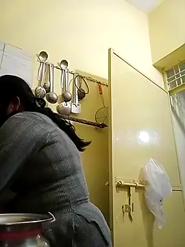 heenage online show from 12-02-24, 05:37