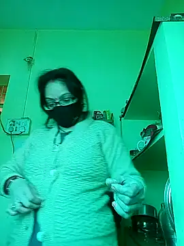 heenage online show from 12-15-24, 05:02