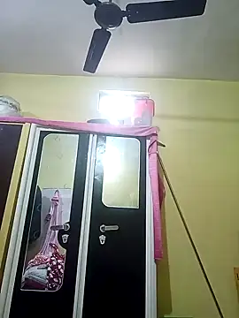 heenage online show from 01-19-25, 07:57