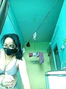 heenage online show from 02-17-25, 04:20