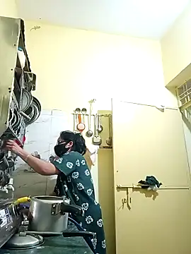 heenage online show from 03-20-25, 02:53