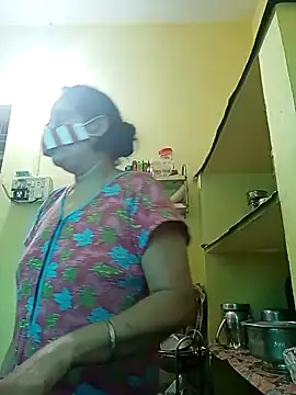 heenage online show from 10-31-25, 08:26