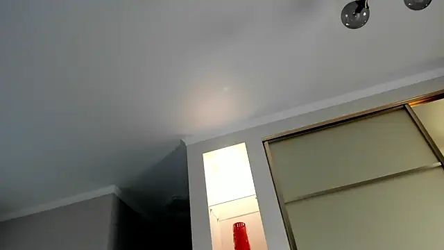 Emma Flin online show from 12-11-24, 02:11