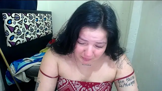 Snapshot of shopyymessyy chatting on 03-01-26, 05:37 shopyymessyy online show from 03-01-26, 05:37