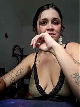 luuhcat09 online show from 10-29-25, 05:58