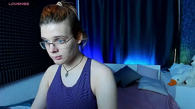 Snapshot of KIKI_Krash chatting on 12-25-24, 10:06 KIKI Krash online show from 12-25-24, 10:06