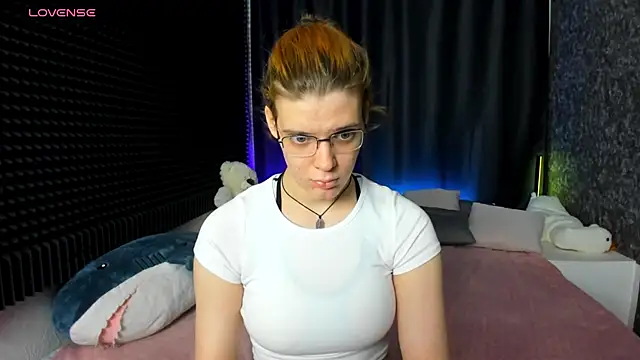 Snapshot of KIKI_Krash chatting on 01-16-25, 10:21 KIKI Krash online show from 01-16-25, 10:21