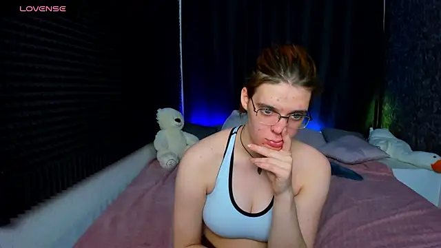 Snapshot of KIKI_Krash chatting on 01-20-25, 04:55 KIKI Krash online show from 01-20-25, 04:55