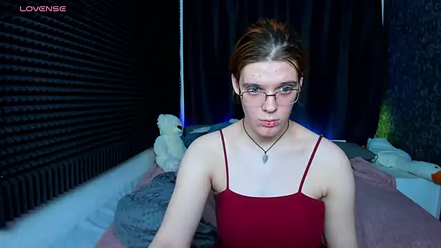 Snapshot of KIKI_Krash chatting on 01-21-25, 07:17 KIKI Krash online show from 01-21-25, 07:17