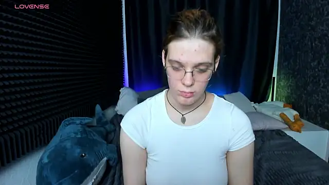 Snapshot of KIKI_Krash chatting on 01-24-25, 04:28 KIKI Krash online show from 01-24-25, 04:28