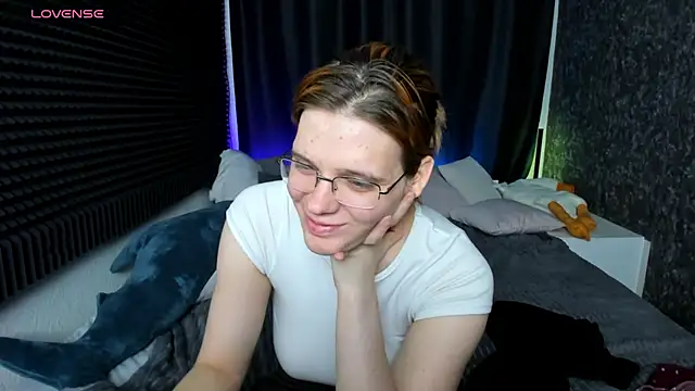 Snapshot of KIKI_Krash chatting on 01-25-25, 05:40 KIKI Krash online show from 01-25-25, 05:40