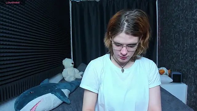 Snapshot of KIKI_Krash chatting on 02-20-25, 10:27 KIKI Krash online show from 02-20-25, 10:27