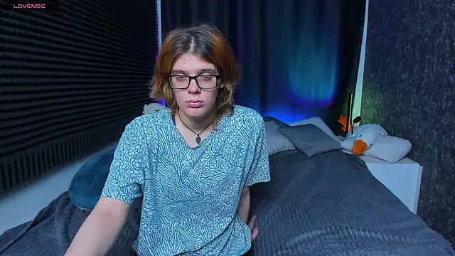 Snapshot of KIKI_Krash chatting on 03-01-25, 10:24 KIKI Krash online show from 03-01-25, 10:24