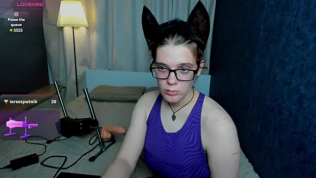 Snapshot of KIKI_Krash chatting on 03-07-25, 04:44 KIKI Krash online show from 03-07-25, 04:44