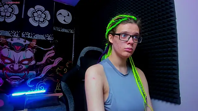 Snapshot of KIKI_Krash chatting on 09-26-25, 10:08 KIKI Krash online show from 09-26-25, 10:08