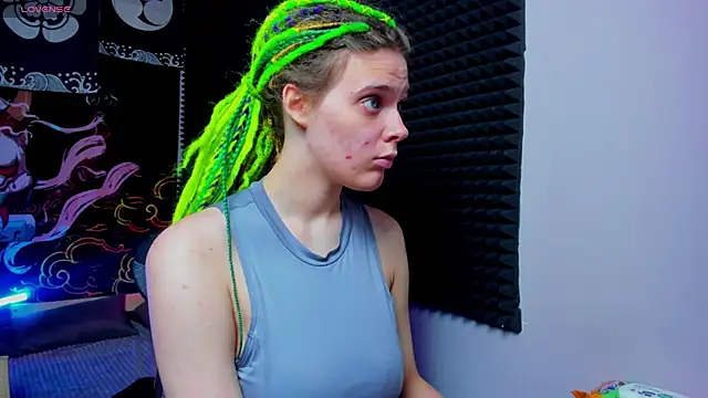 Snapshot of KIKI_Krash chatting on 10-10-25, 10:03 KIKI Krash online show from 10-10-25, 10:03