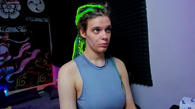 Snapshot of KIKI_Krash chatting on 10-12-25, 10:25 KIKI Krash online show from 10-12-25, 10:25