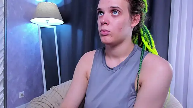 Snapshot of KIKI_Krash chatting on 10-18-25, 10:05 KIKI Krash online show from 10-18-25, 10:05