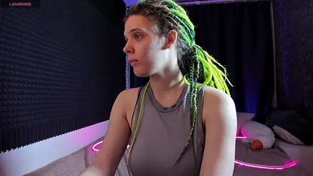 Snapshot of KIKI_Krash chatting on 10-24-25, 10:55 KIKI Krash online show from 10-24-25, 10:55