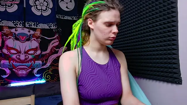 Snapshot of KIKI_Krash chatting on 12-02-25, 10:09 KIKI Krash online show from 12-02-25, 10:09