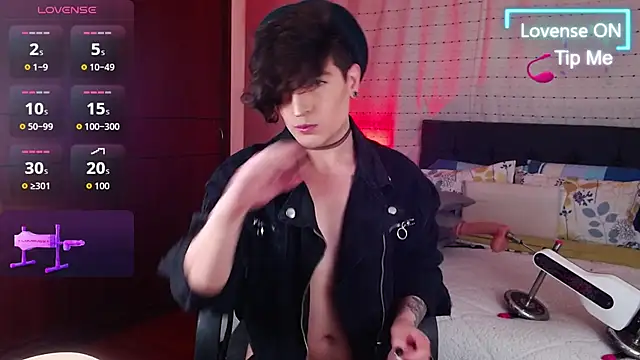 Hornymoan online show from 07-04-26, 12:06